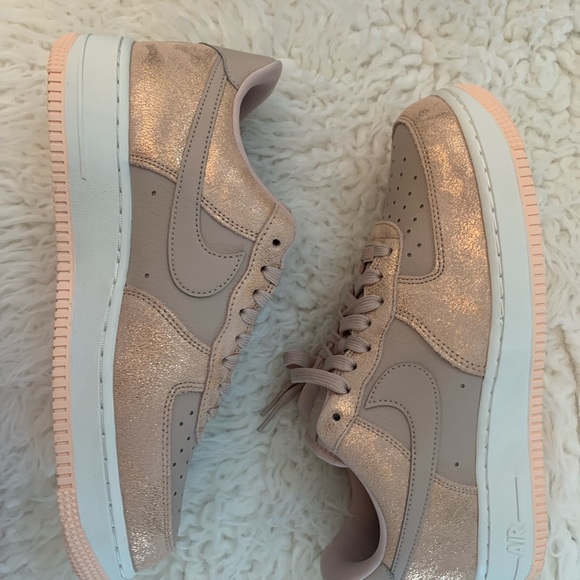 ⭐️🪩🎀BNIB🪩🎀⭐️LIMITED EDITION ROSE GOLD SPARKLE NIKE AF1s-SIZE 10 WOMENS BNEW - Picture 12 of 16